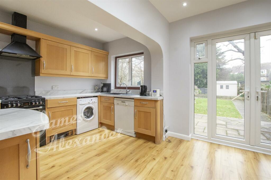 Kitchen diner alternative aspect