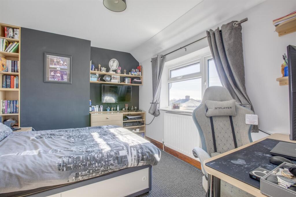 3 Jubilee Road, HP13 5TP-5.jpg
