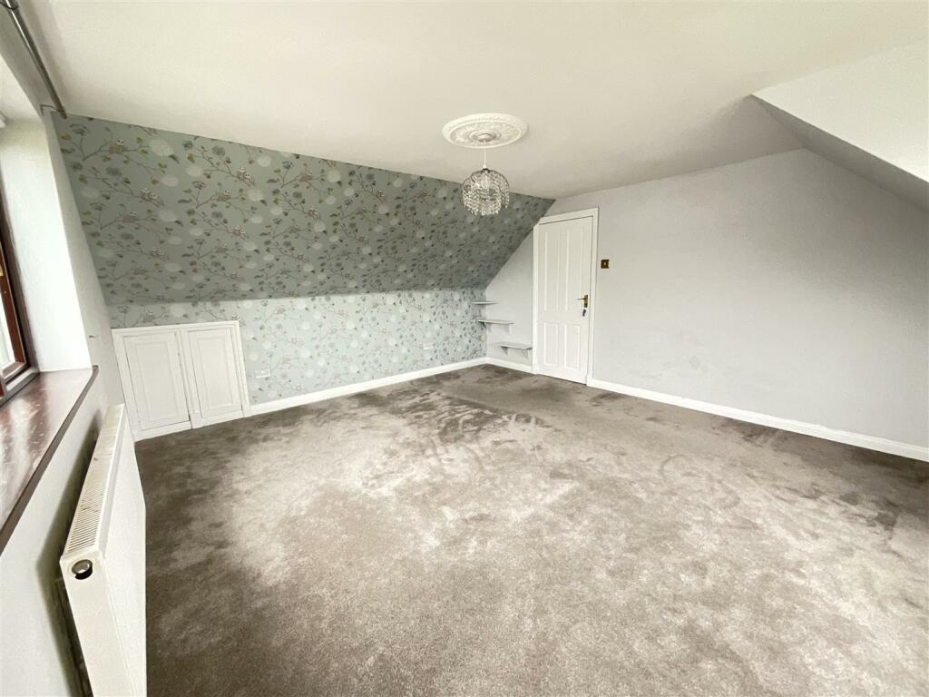 bedroom3_.JPG