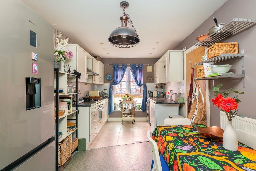 8B8SHD - KitchenDiner I.jpg