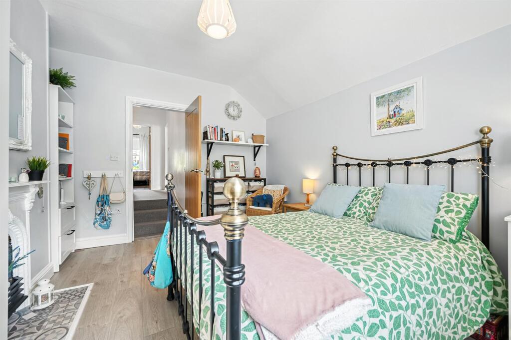 Bedroom One towards landing.jpg
