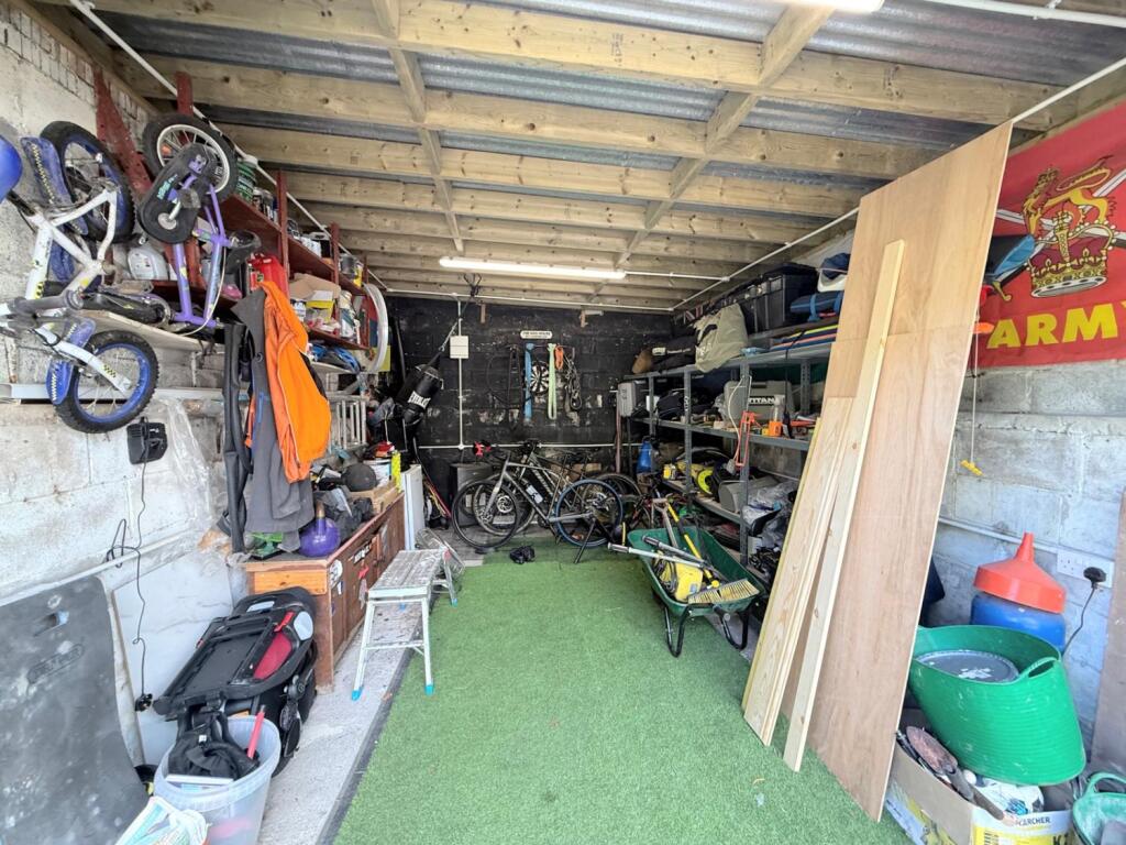 PHOTO-2025-09-25-10-05-54 22