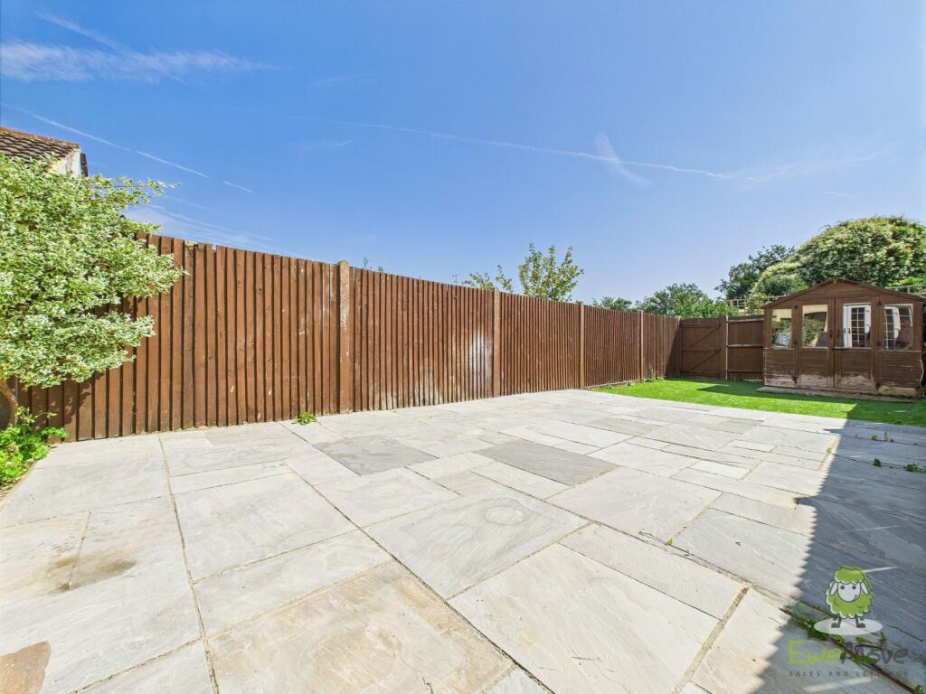 CAM01543G0-PR0148-STILL022