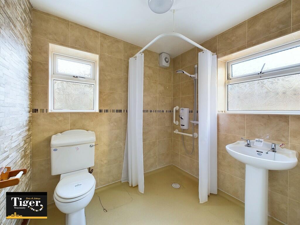 CAM03440G0-PR0182...