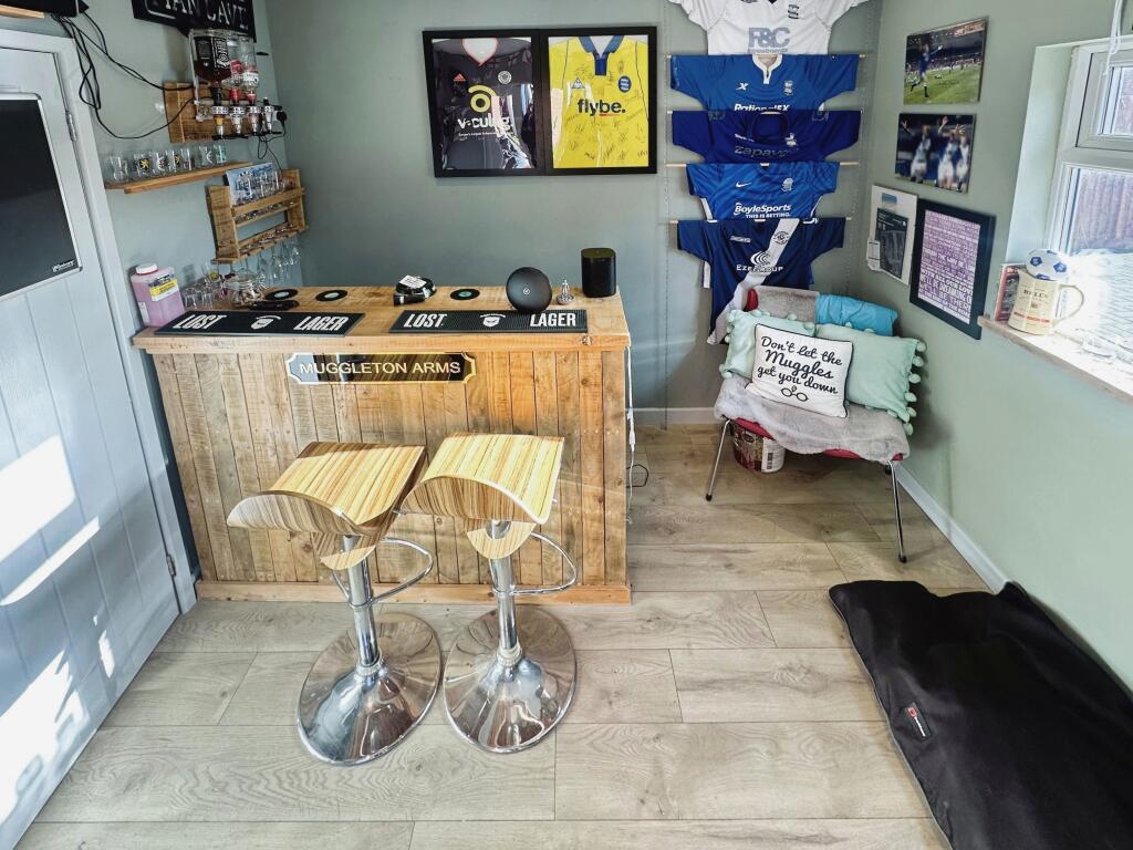 Converted Garage/Bar