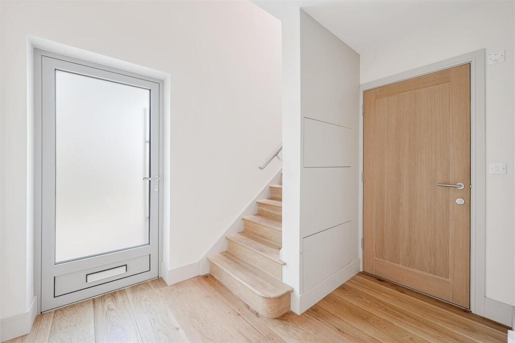 MELVILLE LEE GARDENS, 4 (16).jpg