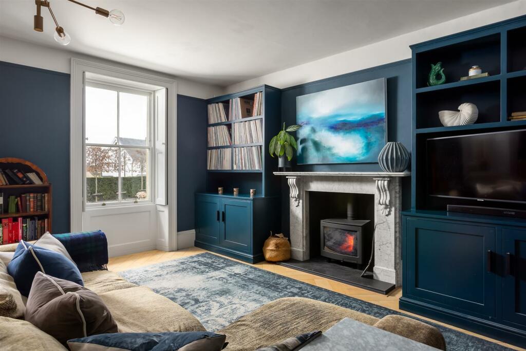 17 - 39 Cheltenham Road - GL7 2HU - Web.jpg