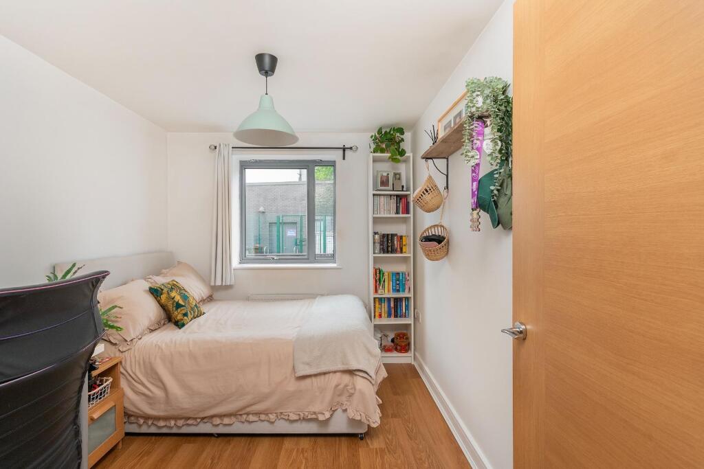 FT1KSE - Bedroom H.jpg