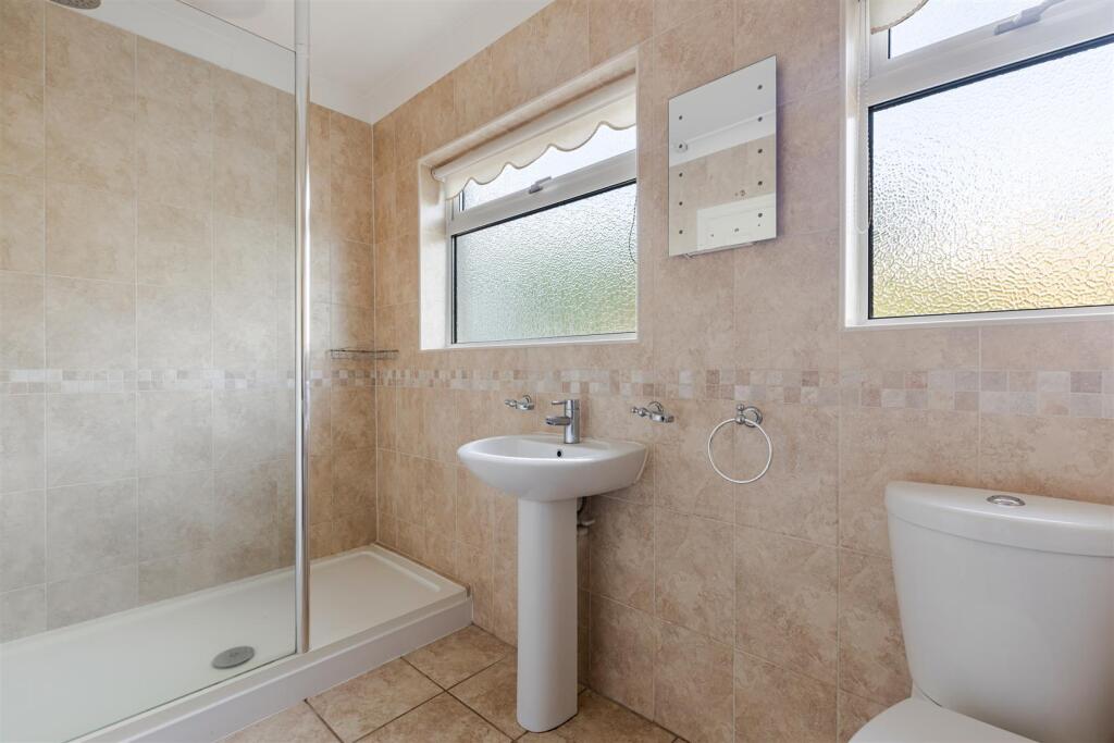 A22 - 24 Manscombe Road TQ - 250613.jpg