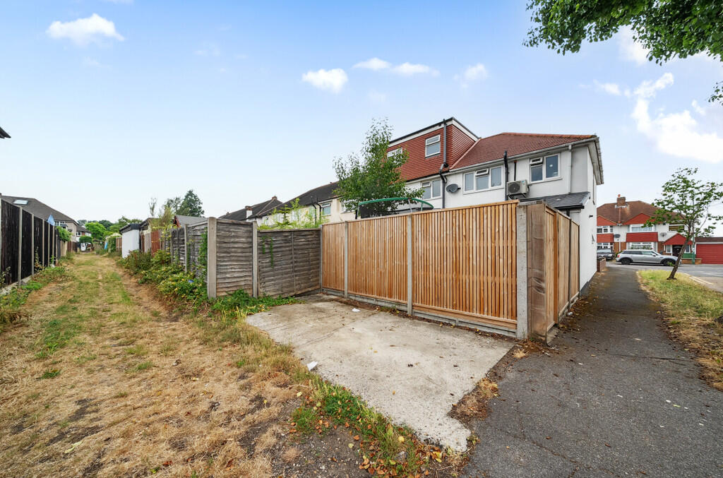 1318528-16-686530...