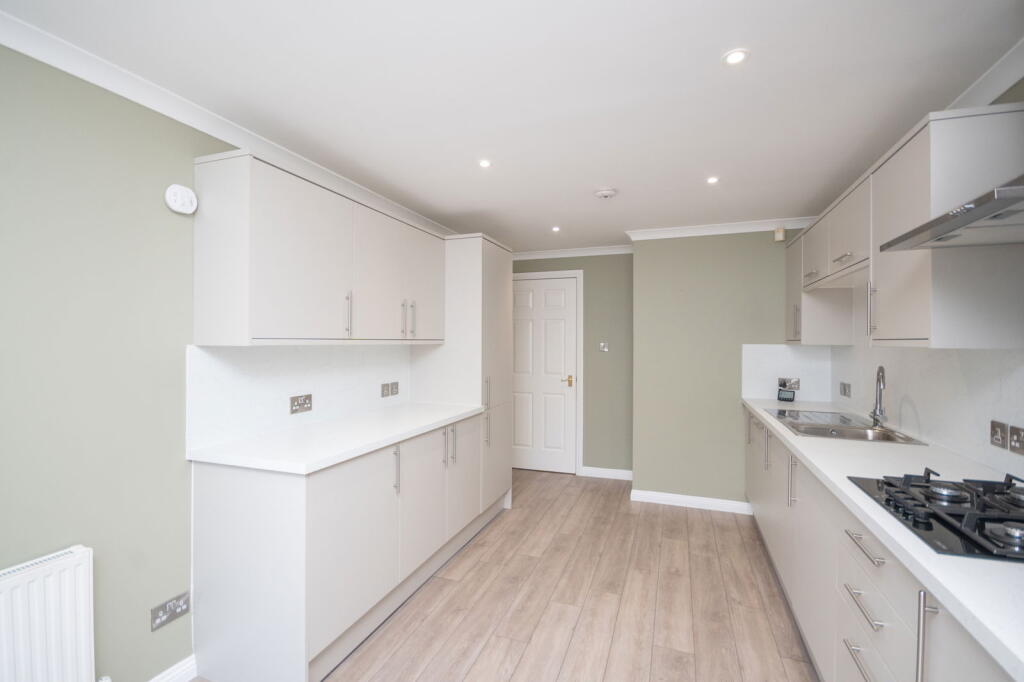 Undercliff Road, Wemyss Bay, PA18 6AQ