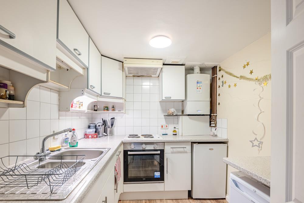 7 Johnstone St-37.jpg