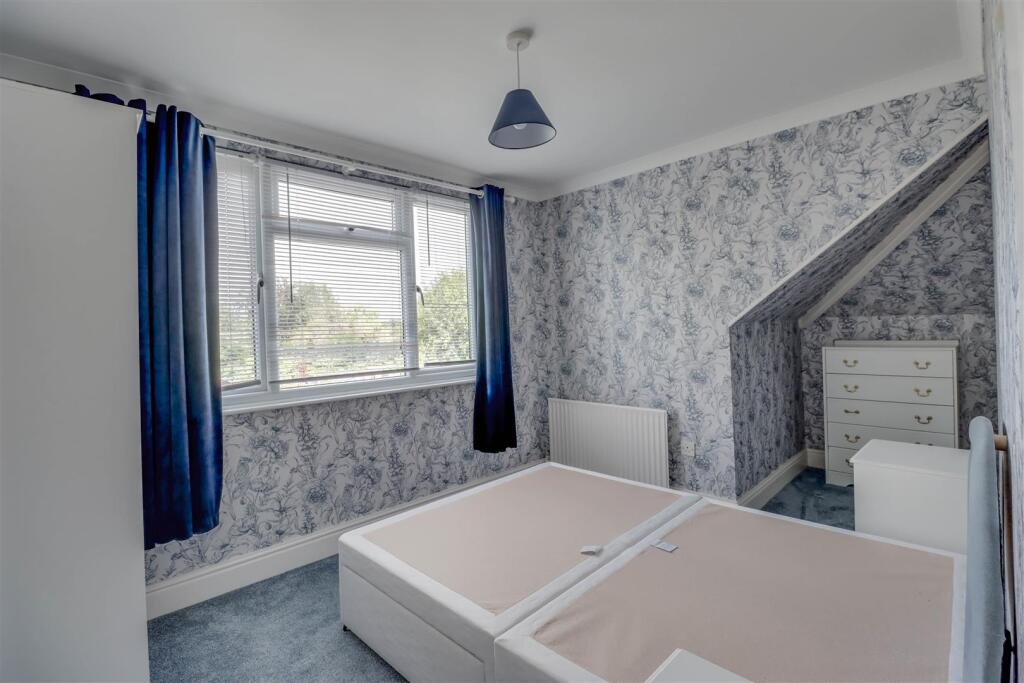 3 ELIZABETH DRIVE WICKFORD-11.jpg