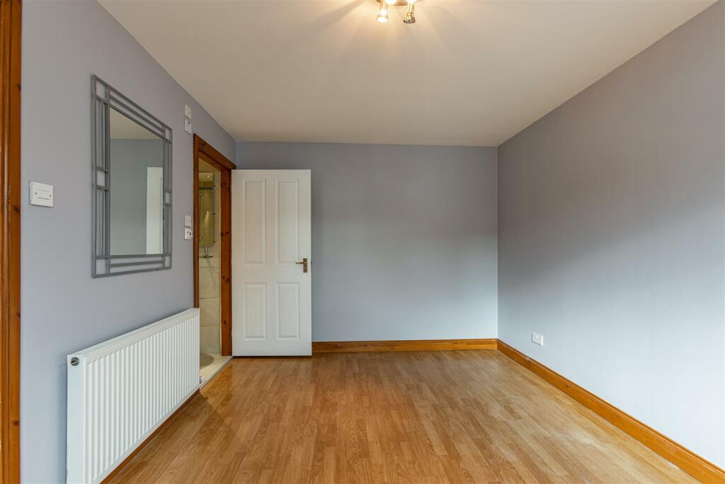 7 Hillside Drive Galashiels 06.JPG