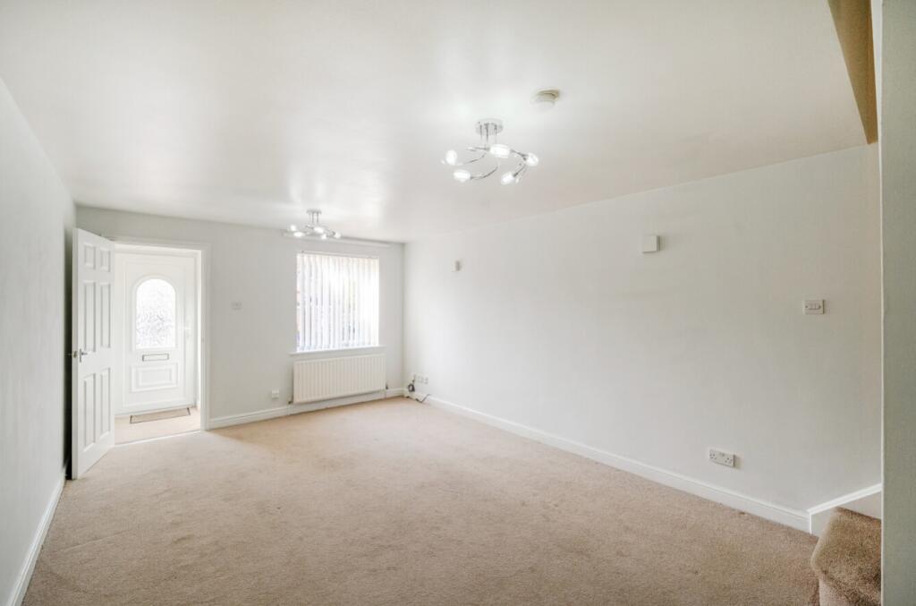 Lounge &amp; Entrance Porch 