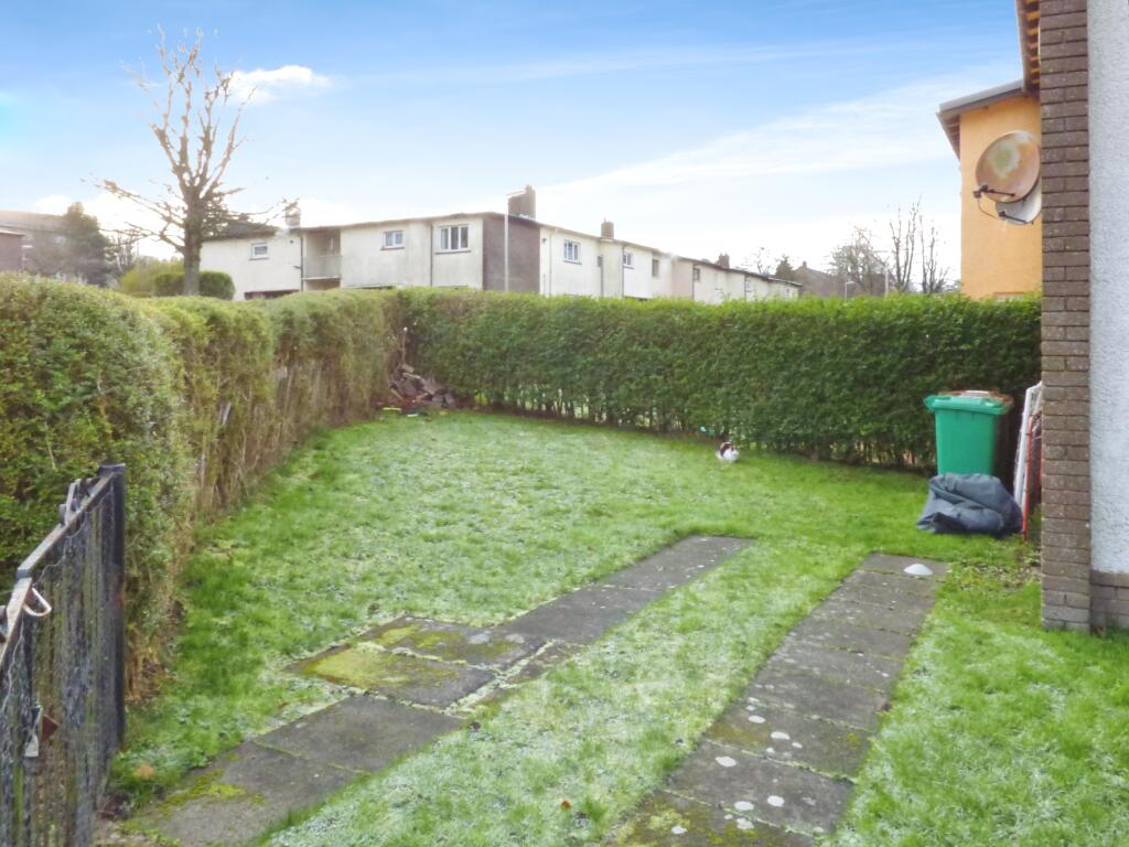 Side Garden/Drive