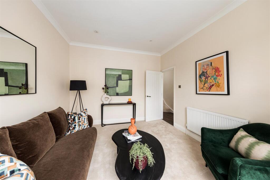 Leasowes Road E10