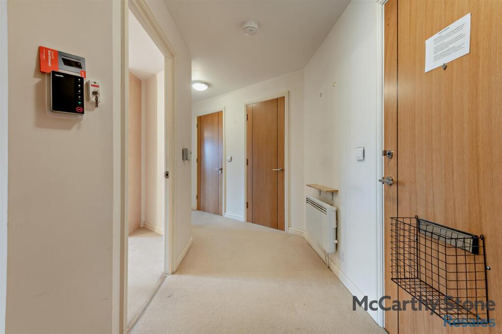 8670688-interior17-800.jpg