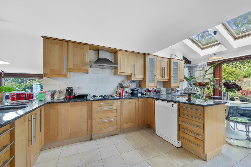 30 Cottenham Park Road,21.jpg