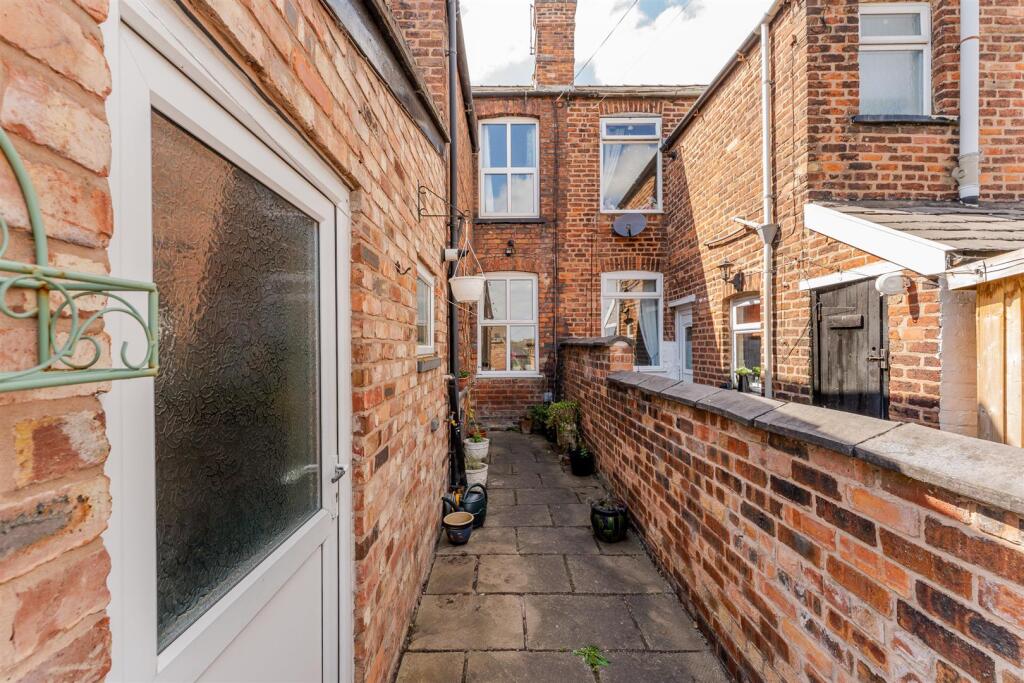 21 Regent Street, Moulton-6.jpg