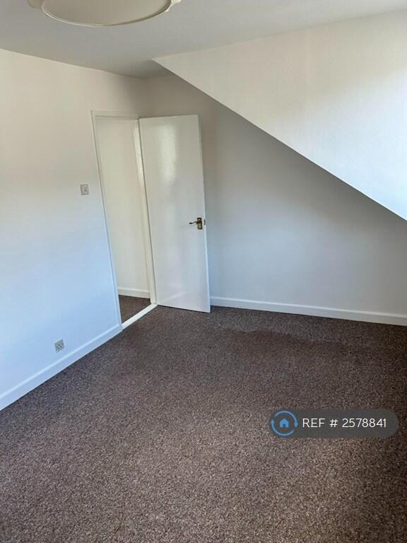 Front Bedroom 
