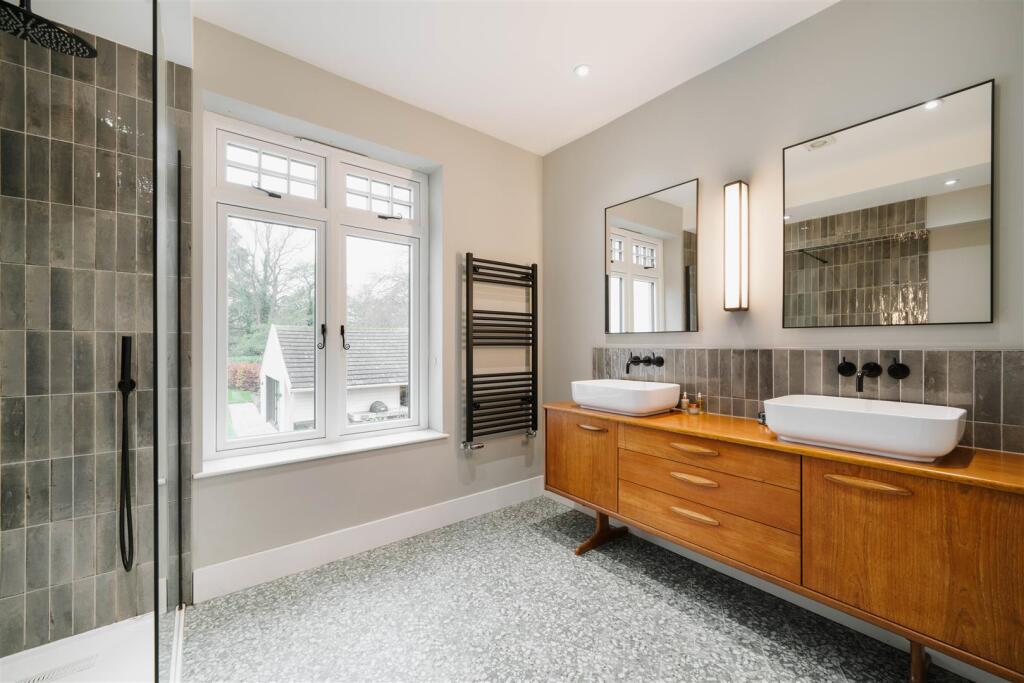 Bedroom4-7.jpg