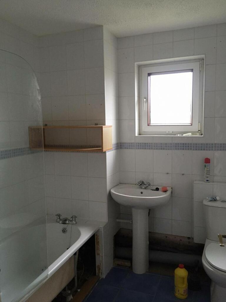 MFL4226827_402.jpeg