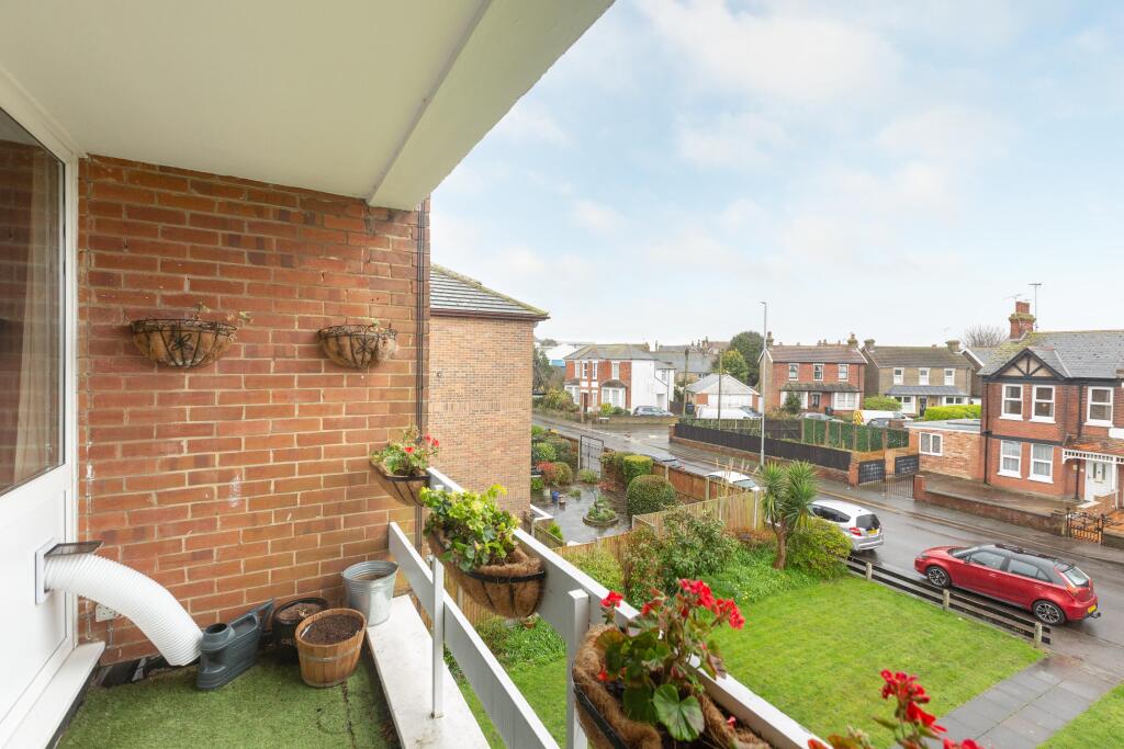 general 6 Willow Cou