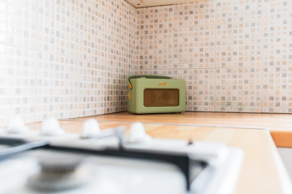 Call 02920 454555 to secure your viewing_15