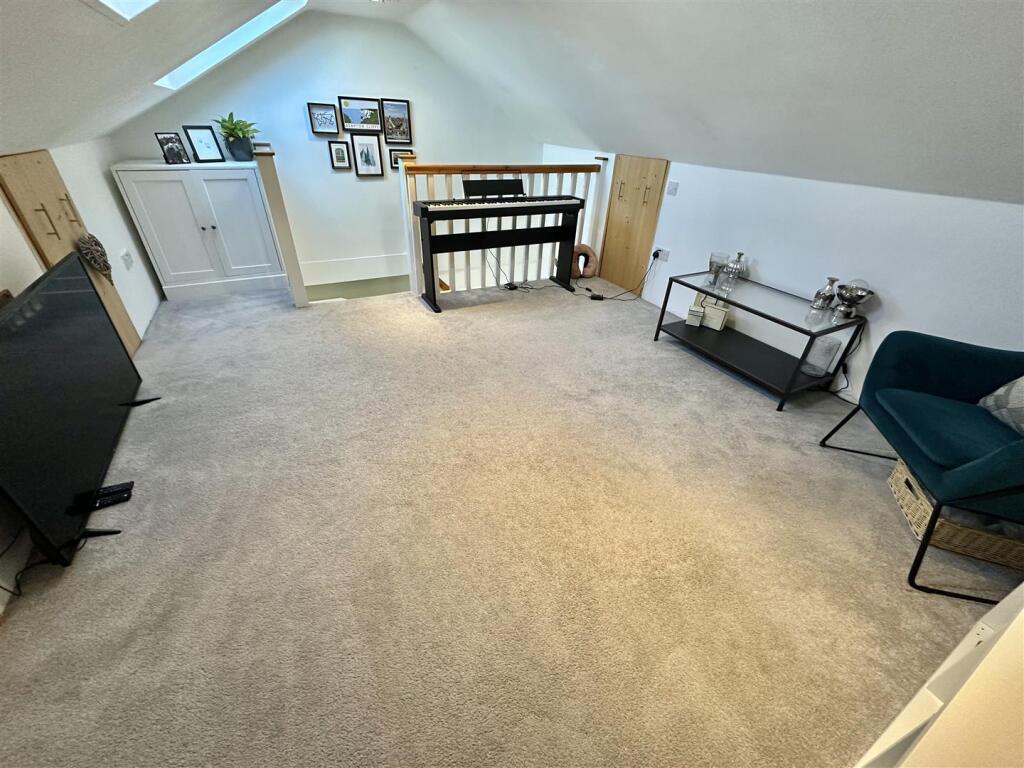 Bramleys Estate Agents - Greenfield View - Batley 