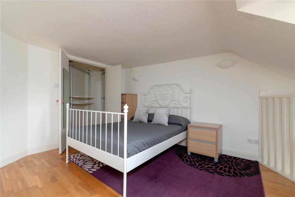 Drumsheugh Garden 15