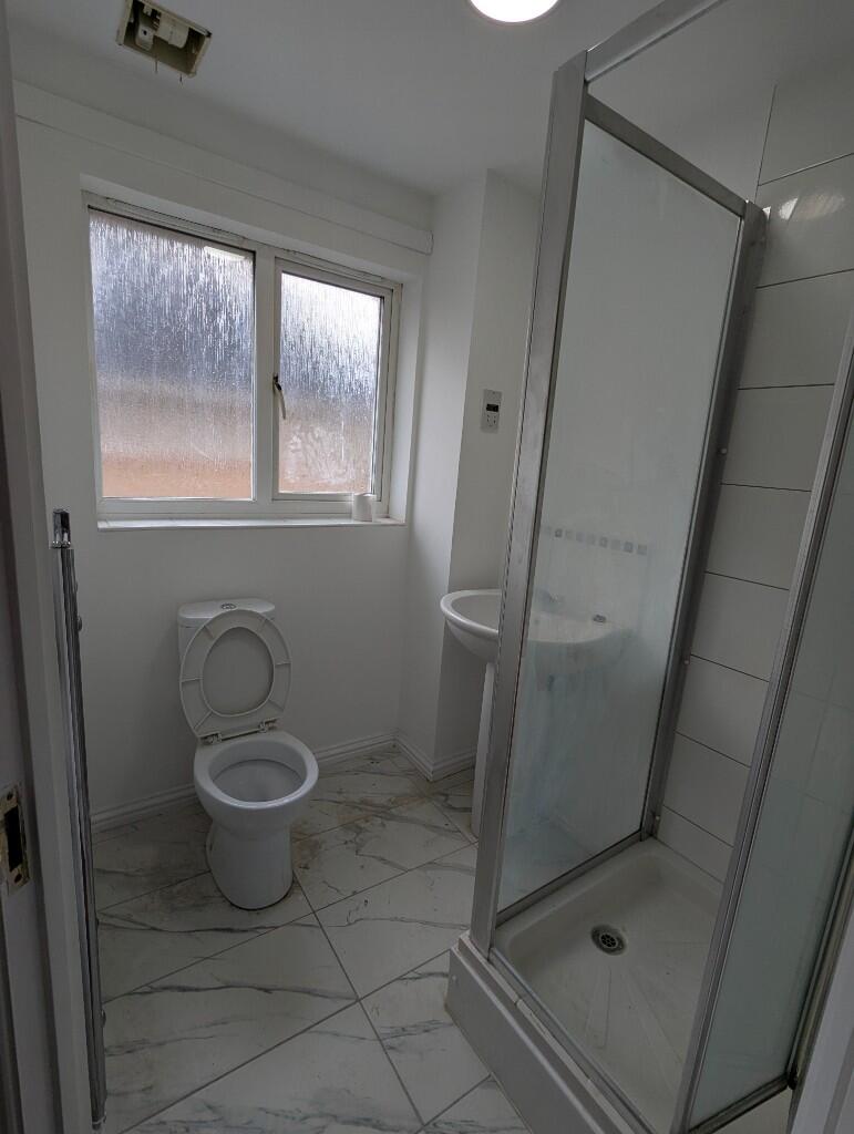 4 bedroom 3 bathroom