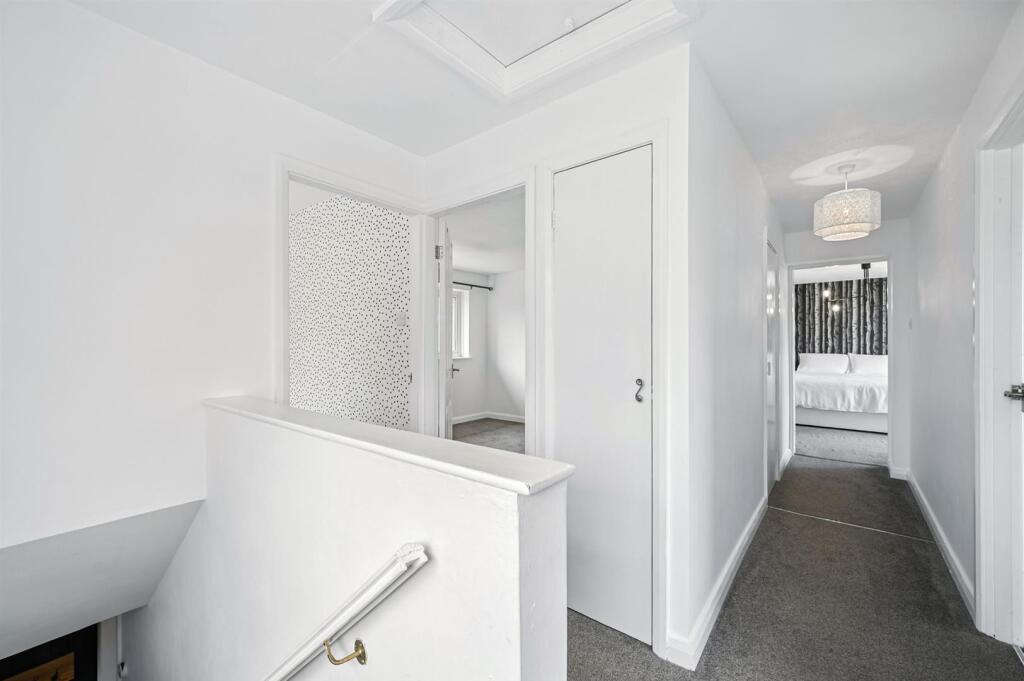 First floor landing.jpg