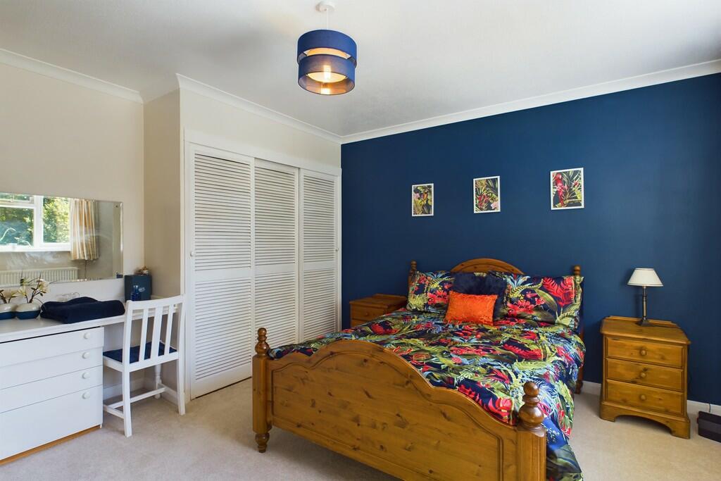 CAM01689G0-PR0418...