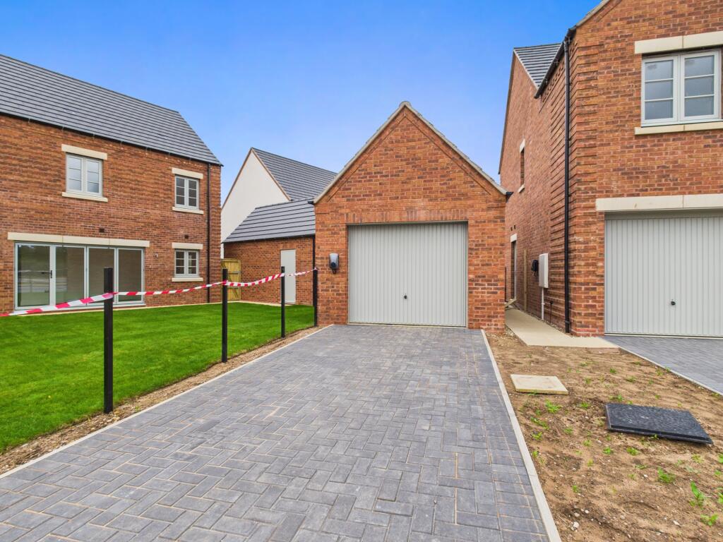 Driveway &amp; Garage