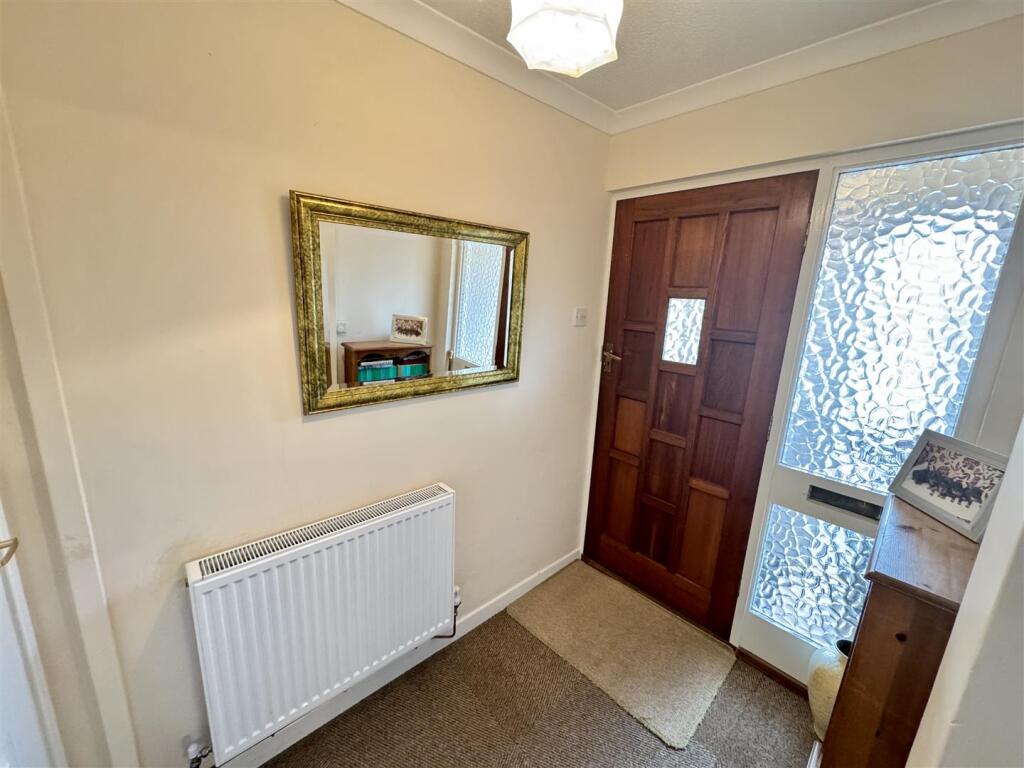 DOOR TO INNER HALLWAY