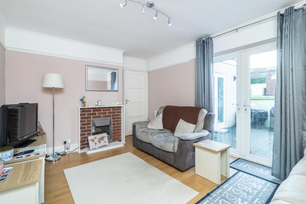 Britannia Avenue, Dartmouth-29.jpg