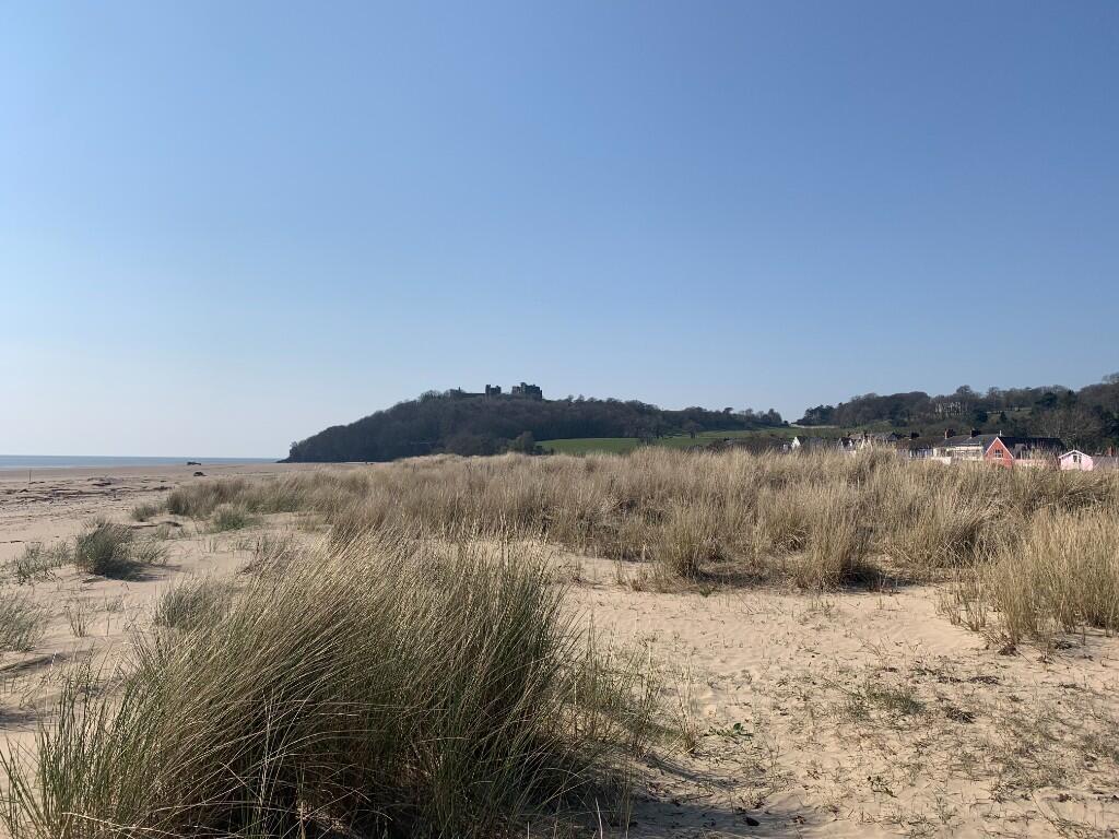 Llansteffan beach
