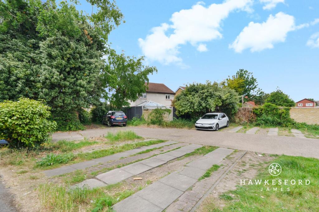 Whimbrel Close, Sittingbourne - Parking