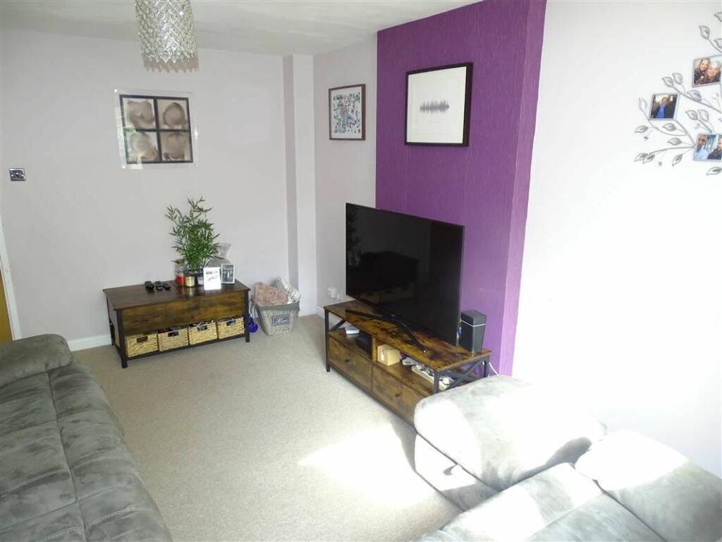 Lounge C