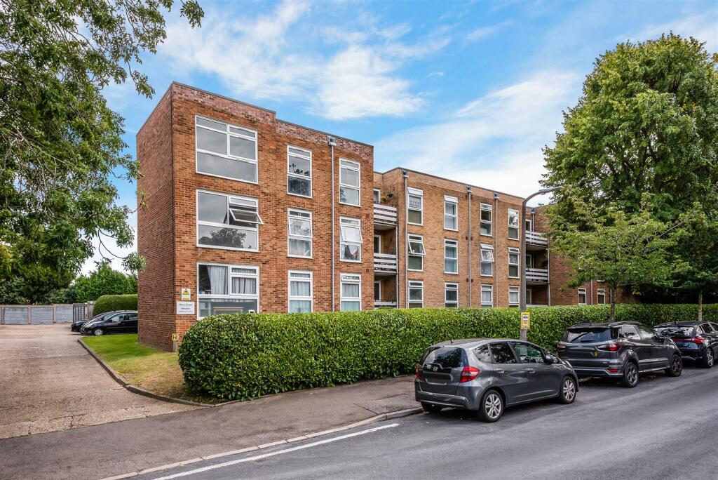 HOLLY COURT, 18- (18).jpg