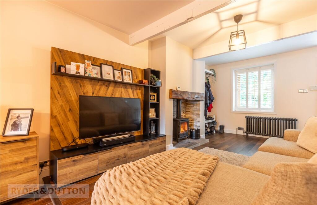 Media Wal &amp; Stove