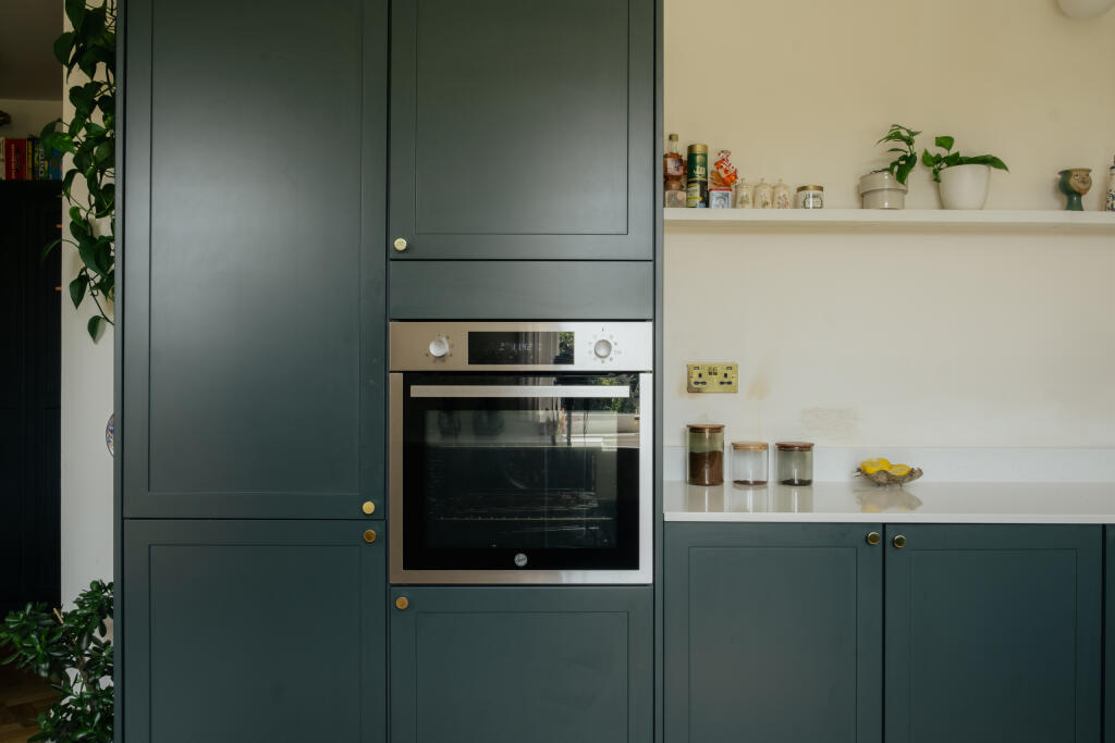 CROFT-ELPHINSTONE-HASTINGS-INTERIOR-HR-26