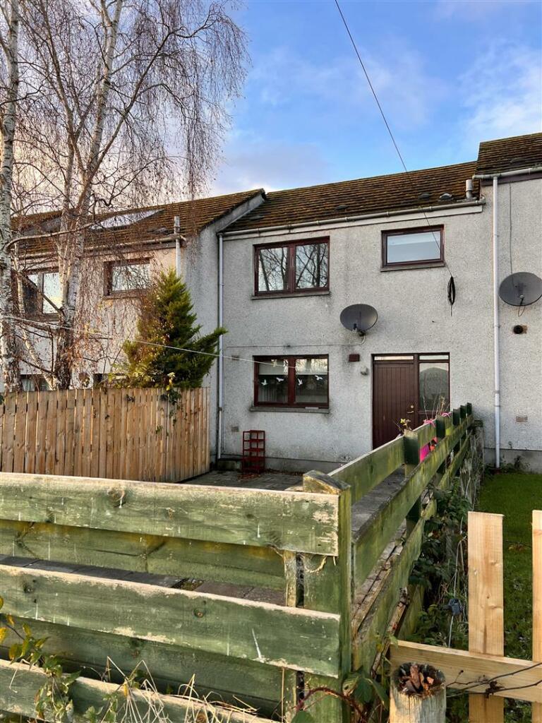 Rear of property 2.jpg