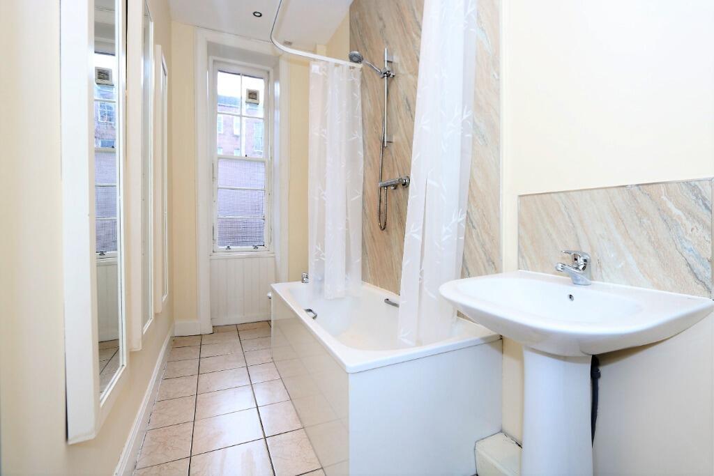 14_16378476663686.JP