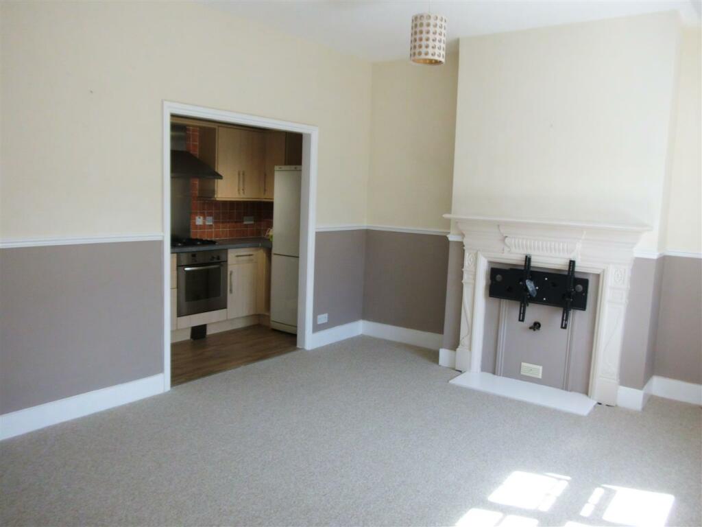 Lounge new.JPG