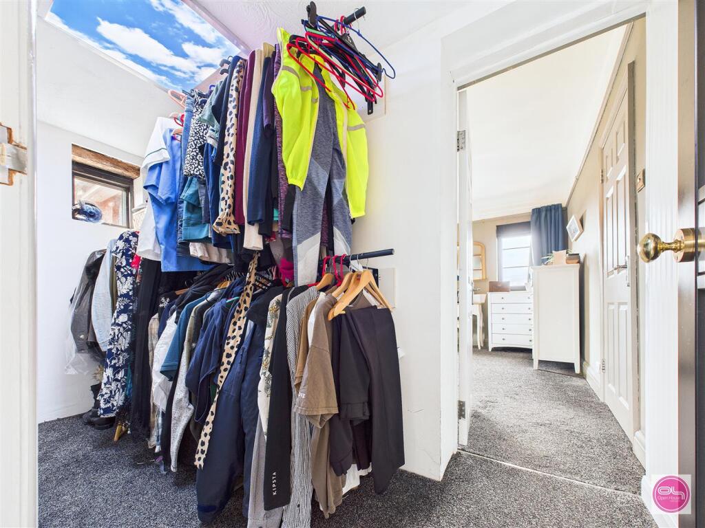 Burton Road, Castle Gresley (23).jpg