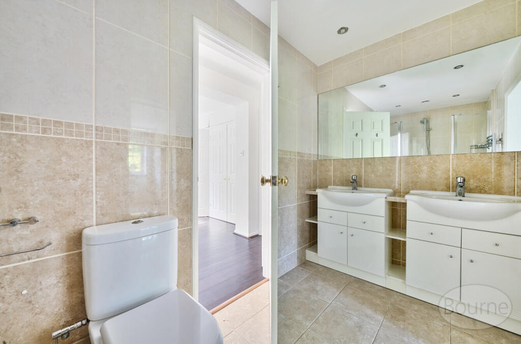 00b47651-8cbd-4b3...