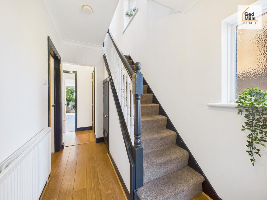 CAM04261G0-PR0095...