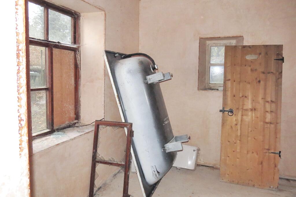 Serpentine Cottage, Queens Road, Kendal, Cumbria, LA9 4PH